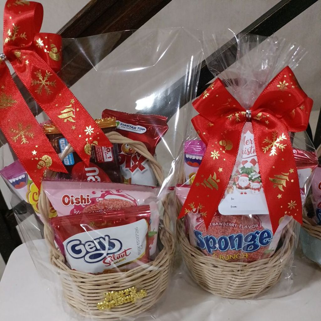 parsel natal kado natal bingkisan natal hadiah snack