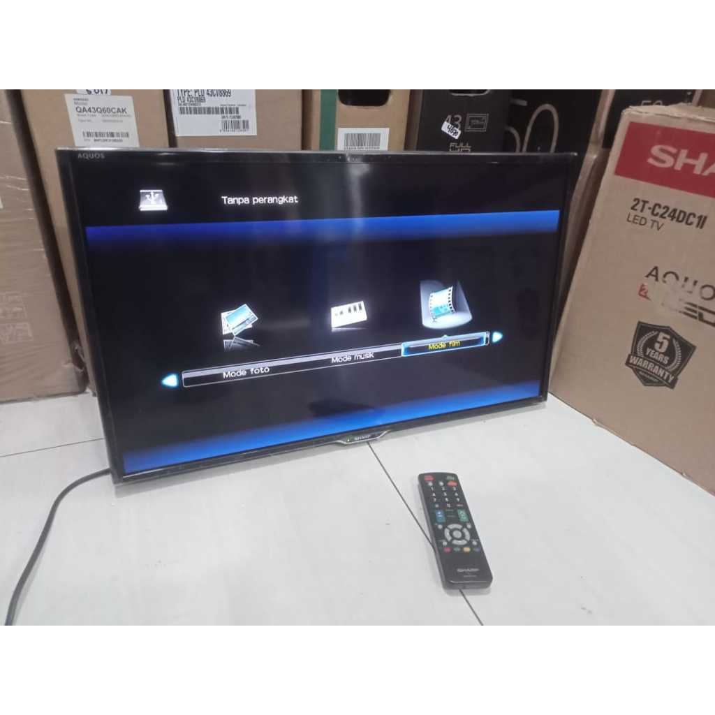 TV LED Sharp 24 Inch HD Digital TV HDMI USB Kondisi bekas masih segel siap pakai 5437F