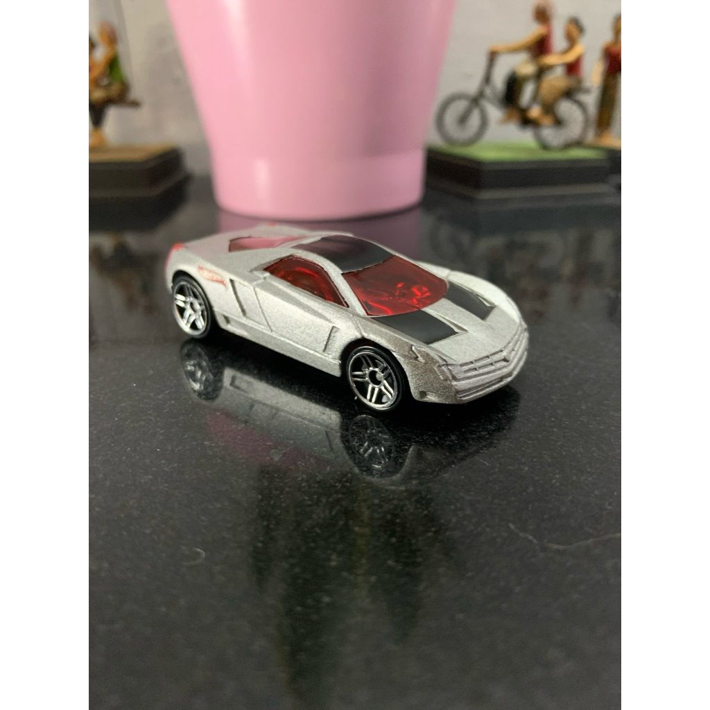 HOTWHEELS  CADILLAC CIEN TM GM