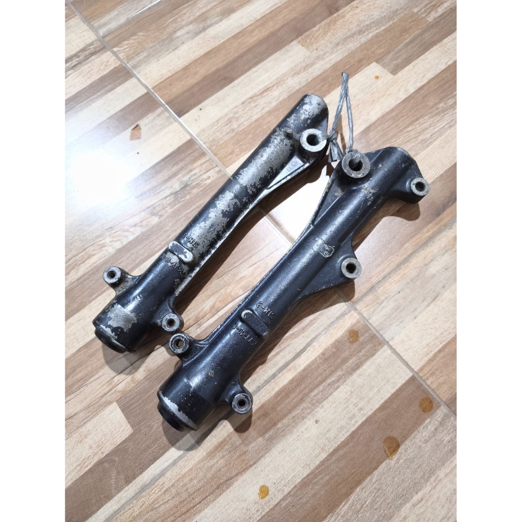 bottom tabung shock breaker shockbreaker depan kansn kiri beat old karbu 2008 kvy original ori