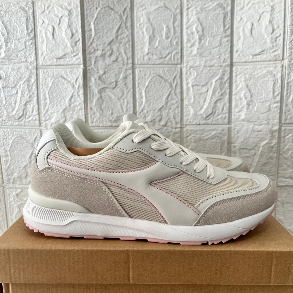 ONLY SIZE 39 SEPATU DIADORA WANITA DIADORA NAVIS BEIGE COD ORIGINAL SPORTY RUNNING CASUAL NYAMAN WOM