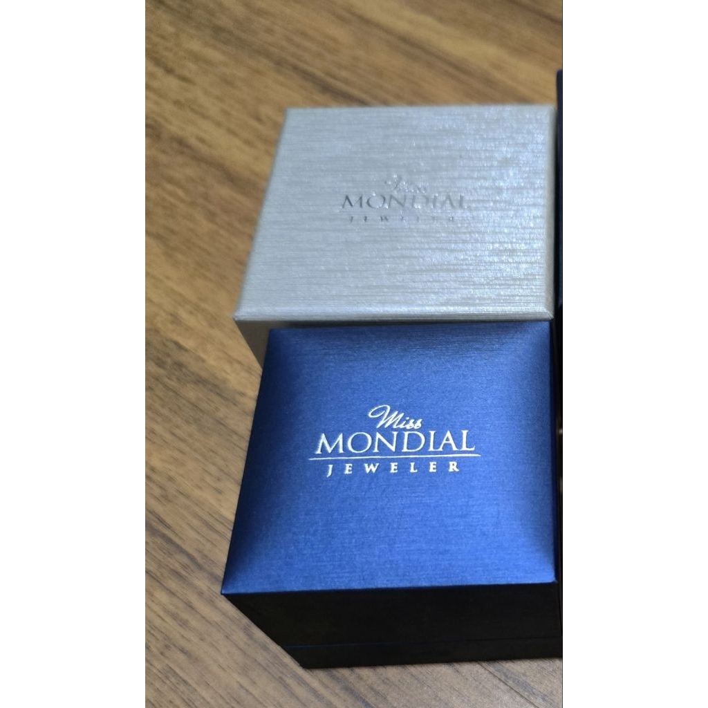 box mondial perhiasan asli