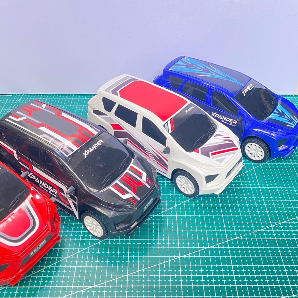 Miniatur Mobil Xpander Racing Sport RKC