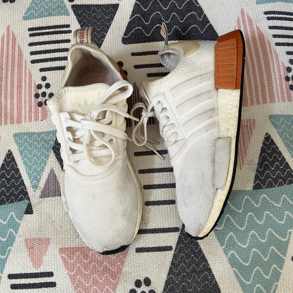 Sepatu NMD R1 White