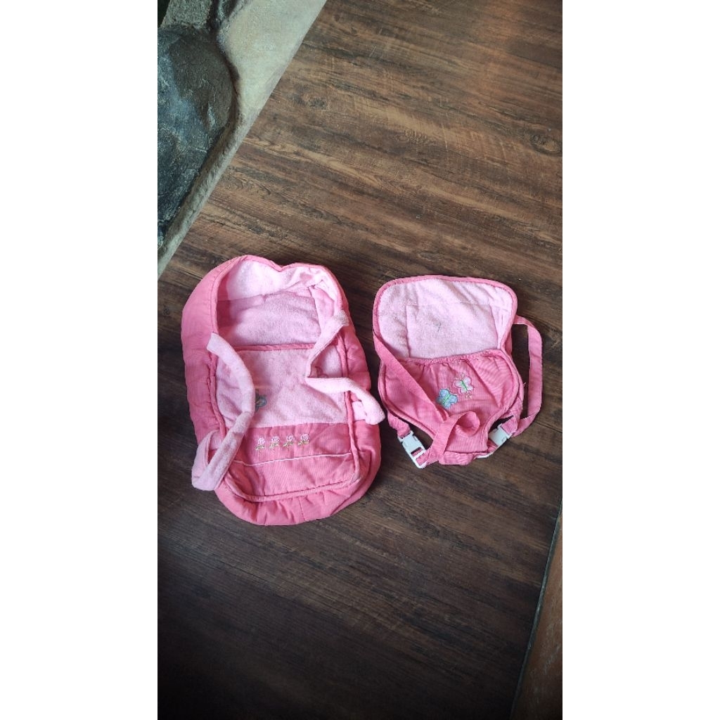 CARRIER N BASSINET BABY DOLL GENDONGAN KERANJANG BAYI BONEKA MAINAN ANAK PRELOVED BEKAS