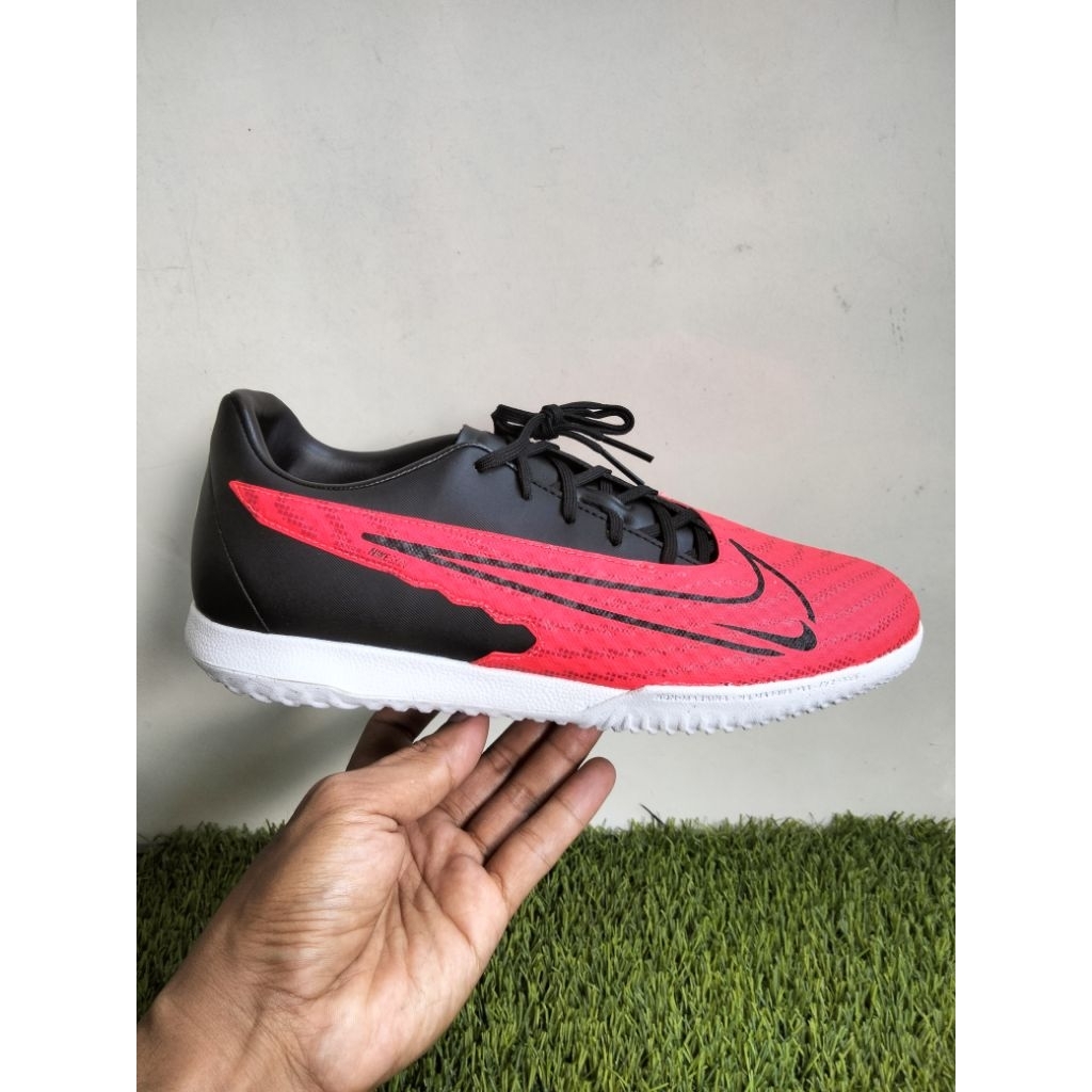Nike phantom GX academy in