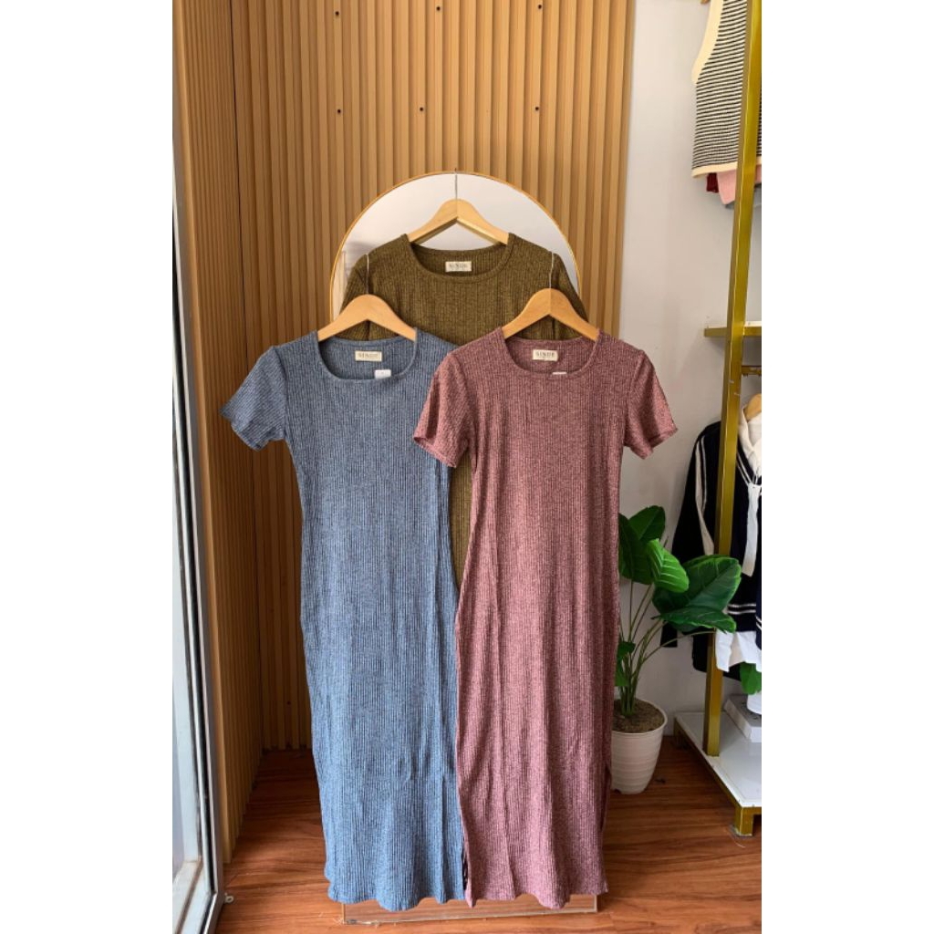 DRESS KNIT IMPORT//DRESS KNIT KOREA//DRESS KNIT KEKINIAN//DRESS KNIT MURAH//DRESS IMPORT KNIT PREMIU