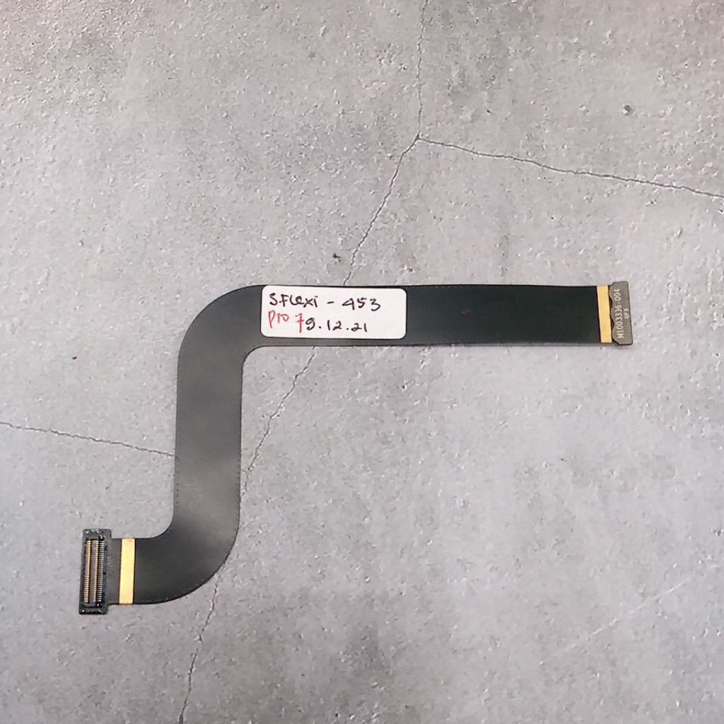 FLEXIBLE LCD SURFACE PRO 7