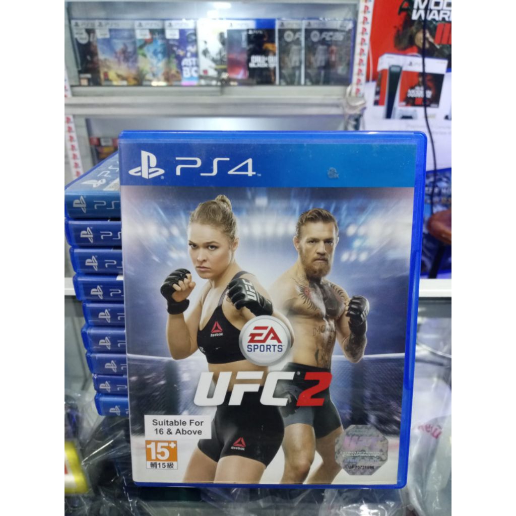 BD PS 4 UFC 2 Likenew