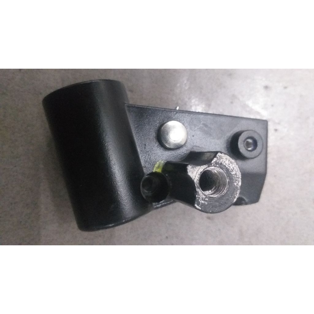 DUDUKAN SPION / HANDLE REM KIRI VESPA MATIC PRIMAVERA SPRINT BEKAS