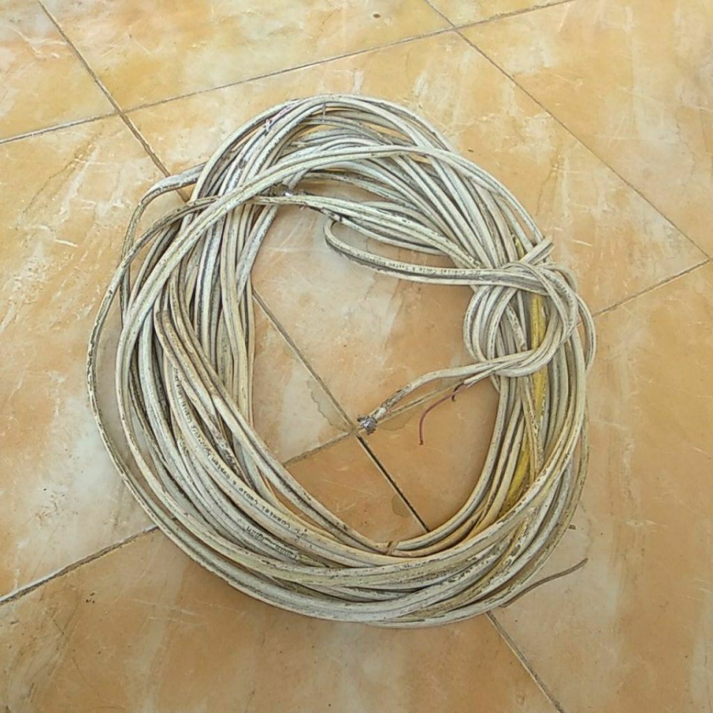 Kabel bekas wifi / cctv