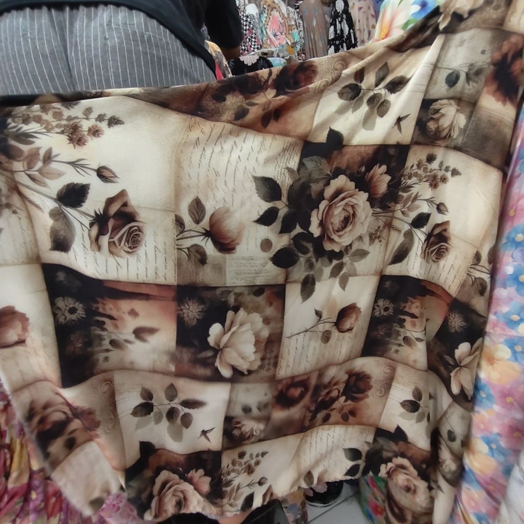 KAIN RAYON VISCOSE PREMIUM MOTIF BUNGA BESAR - KAIN RAYON MOTIF KEMBANG BESAR HARGA PERSETENGAH METE