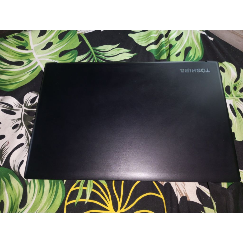 Laptop Toshiba i5 gen 6