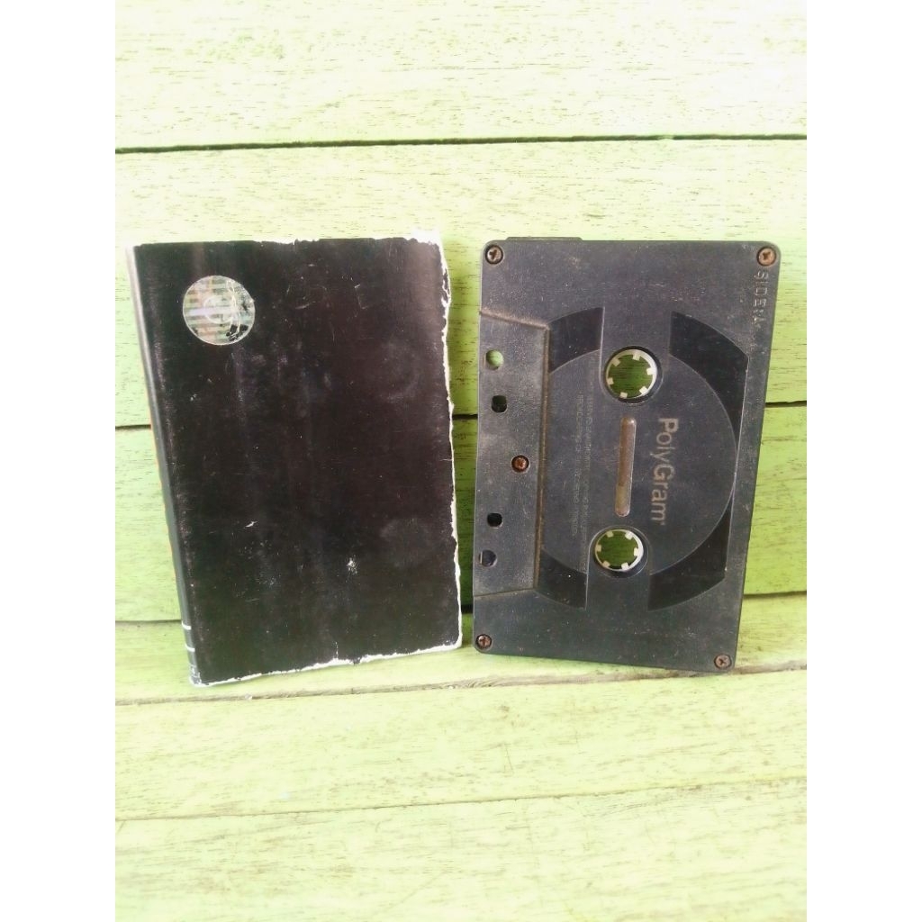 kaset Metallica - Black Album