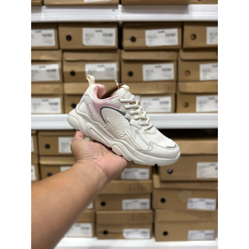 SEPATU RUNNING WANITA DIADORA NAKAMURA BEIGE DIACA250103H ORIGINAL BNIB SHOES