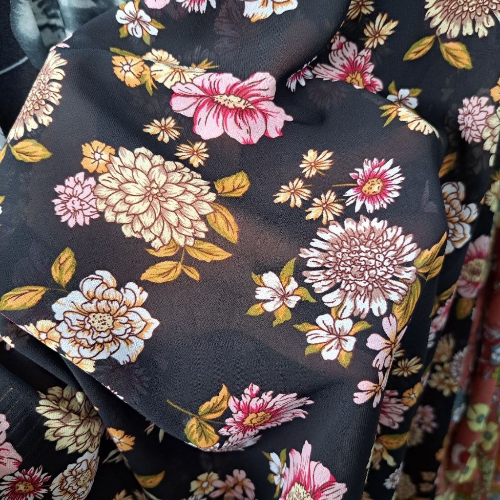 kain ceruti motif//kain ceruti baby doll//kain ceruti motif premium//kain ceruti zara motif bunga//k