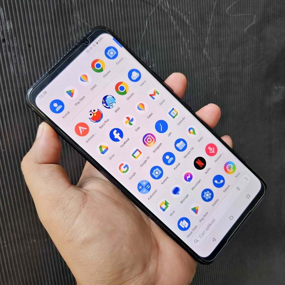 ASUS ROG Phone 6 8/256GB – HP Gaming Flagship • Snapdragon 8+ Gen 1