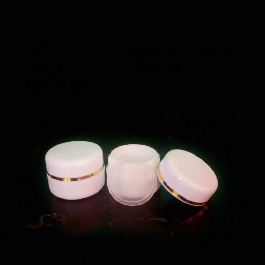 (isi 25 pcs) Pot Cream putih super white - putih super white 12,5 gr/List Gold silver//wadah pot cre