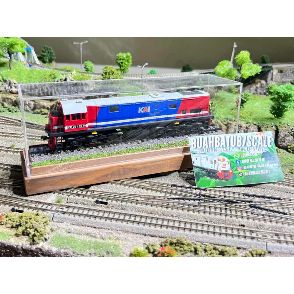 Miniatur Lokomotif CC 201 83 40 BD Skala HO Medium Detail