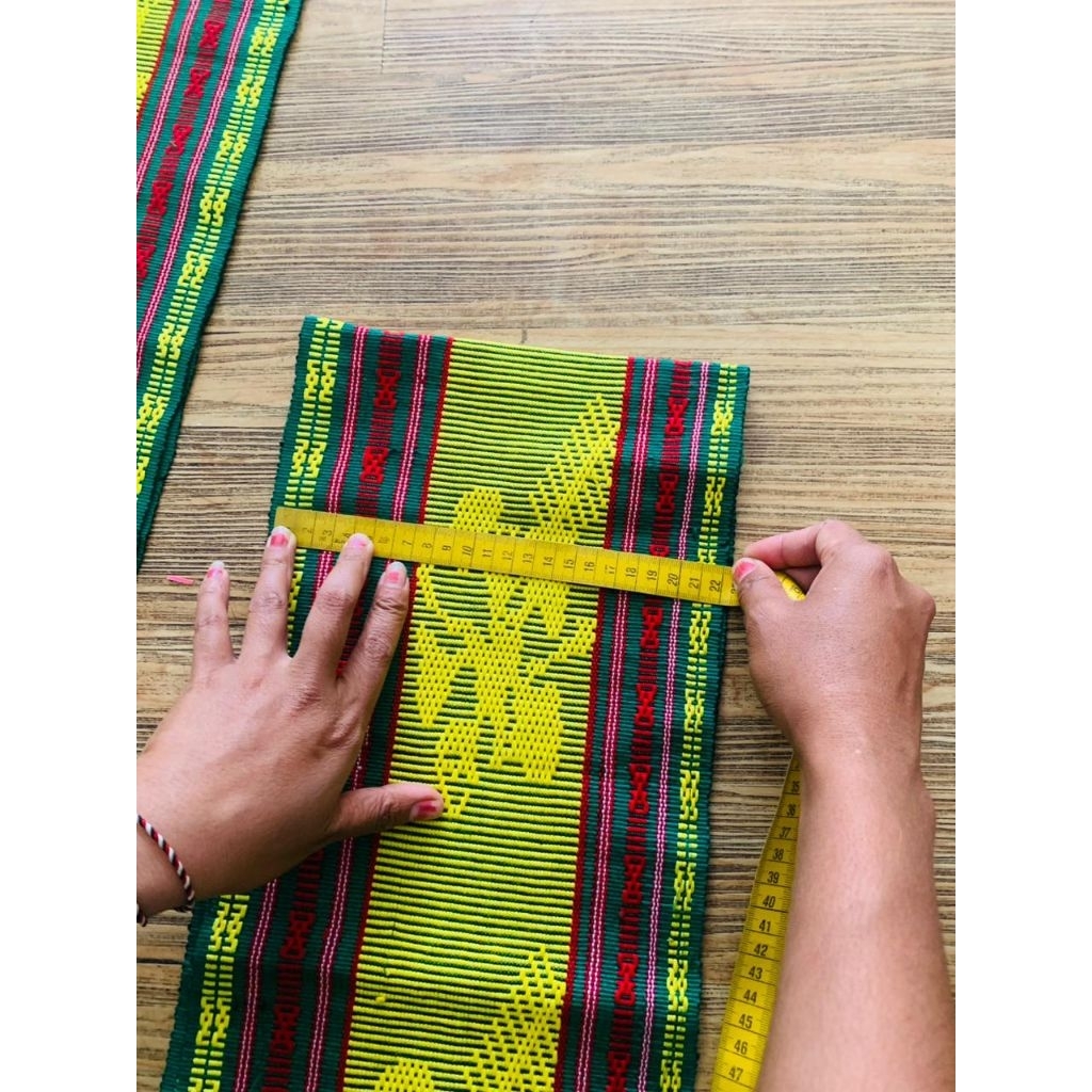 Selendang Tenun Ntt,Selendang Tenun,Pasmina Tenun NTT,Pasmina Motif Sepe,pasmina tenun