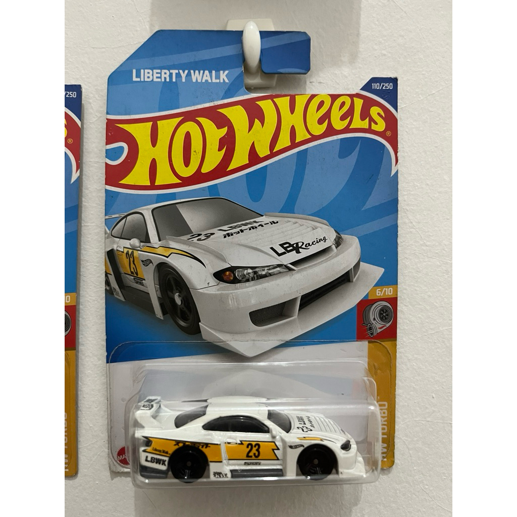 Hotwheels LBWK S15 Putih