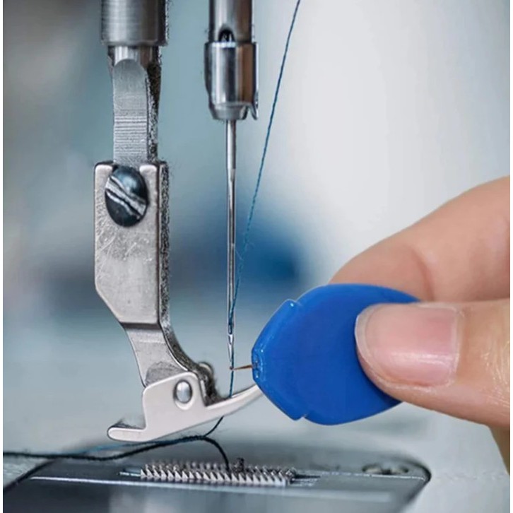 Mata Nenek Oval/ Alat Masukin Benang Jahit/ Mata Nenek Gagang pipih/