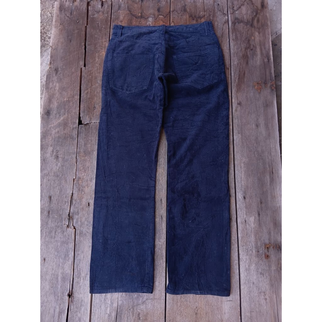celana korduroi ships vintage regular fit size 31 second