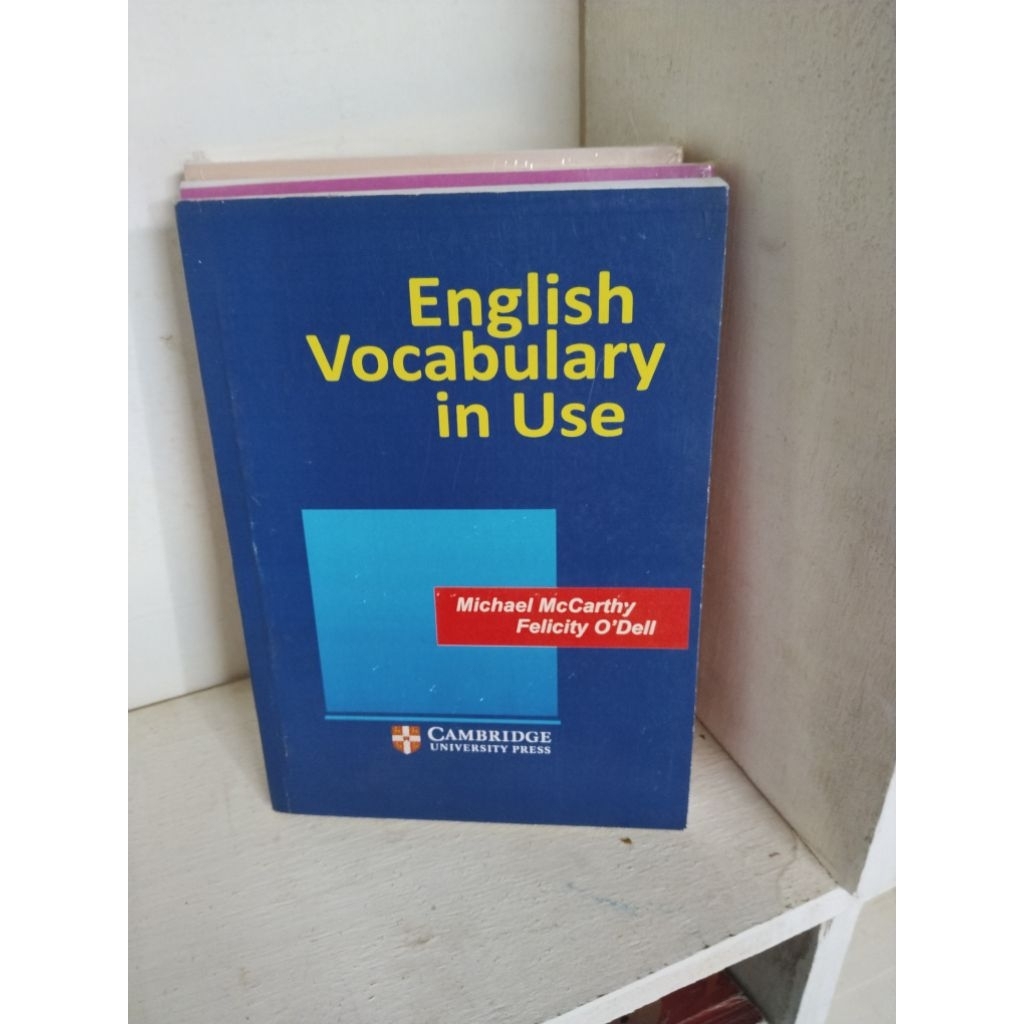 Buku English Vocabulary in Use