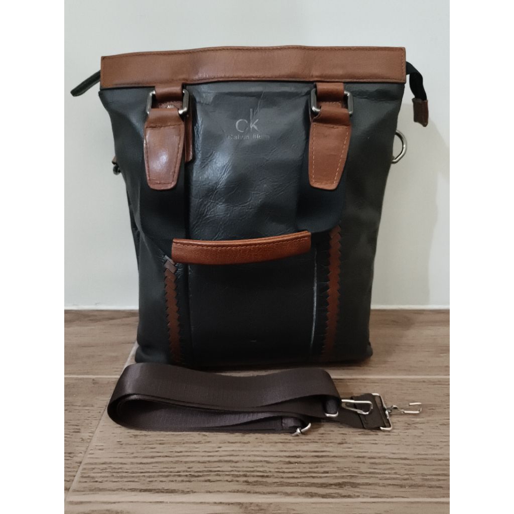 Tas sling dan tote Calvin Klein (second)