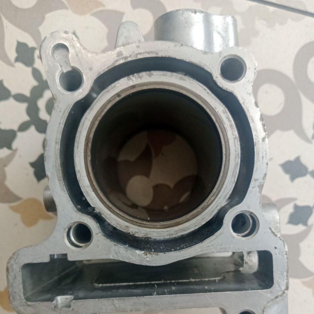 blok seher xeon karbu