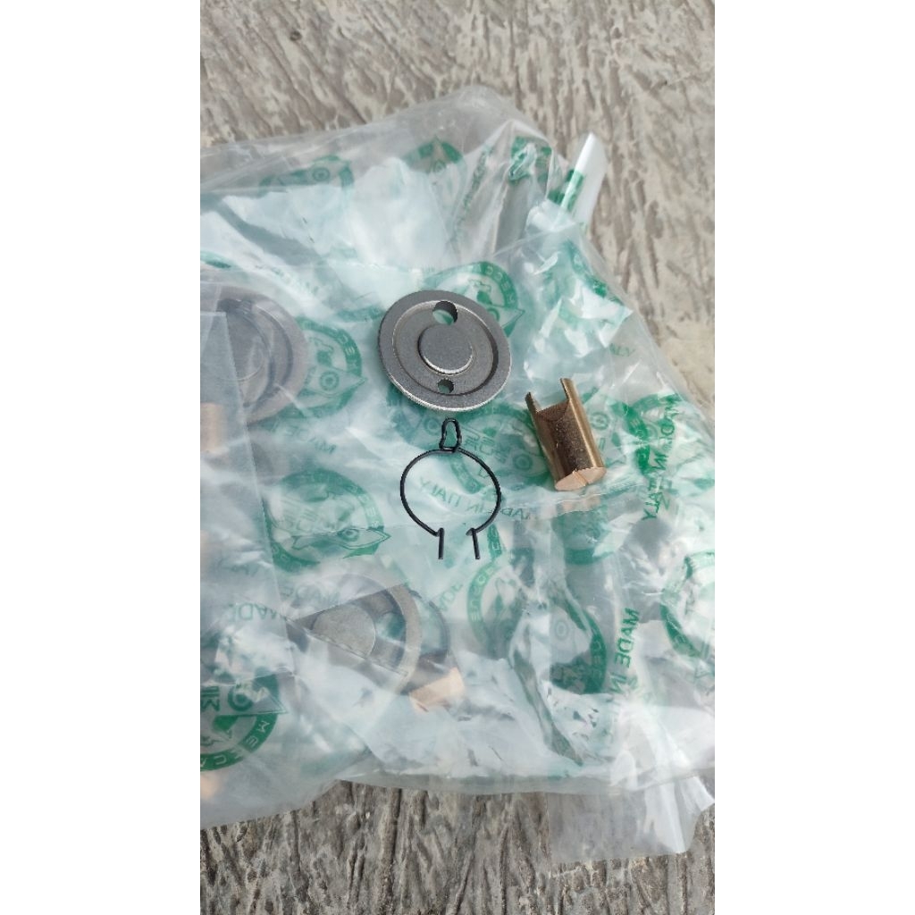 setut gobangan kopling vespa pts Smallframe