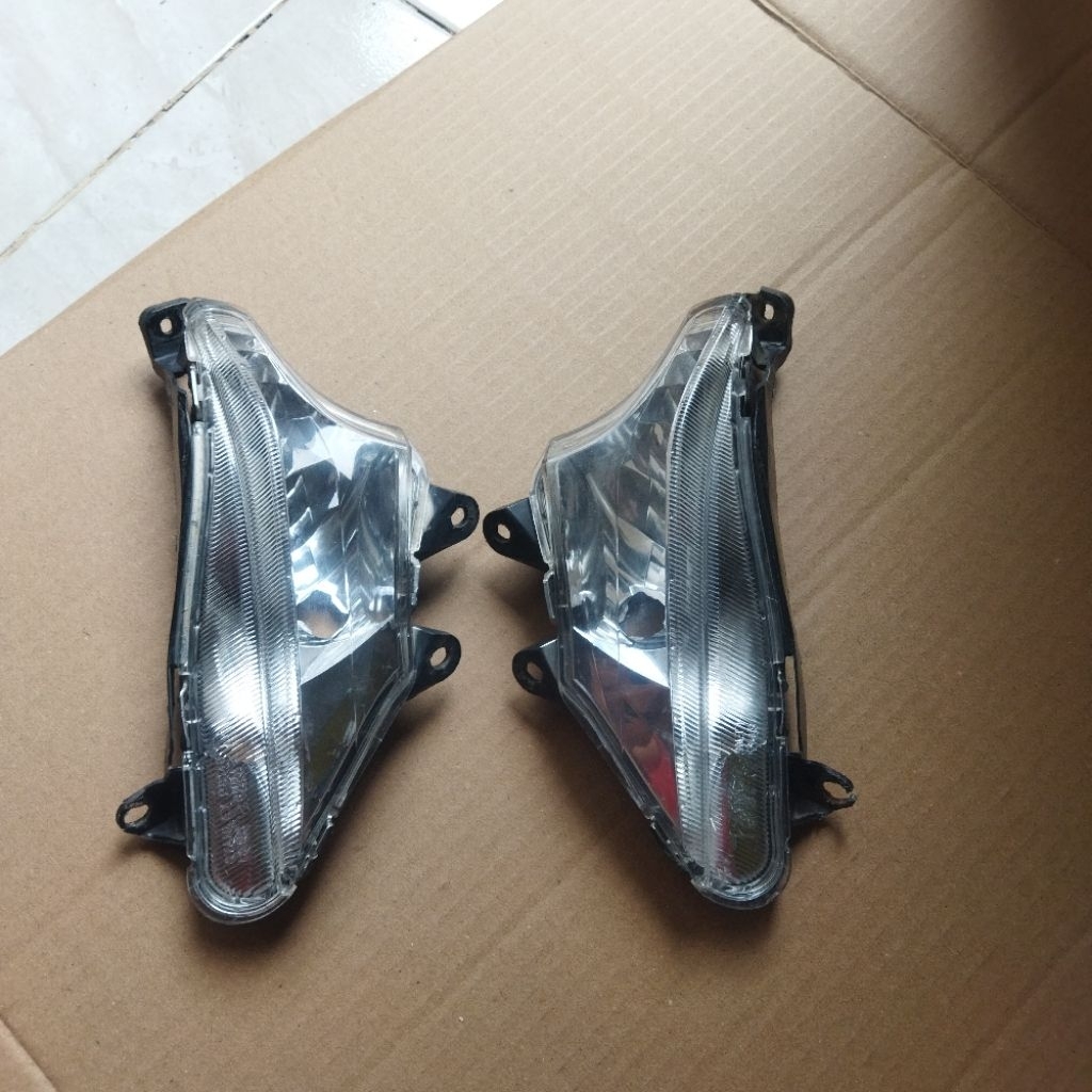 lampu sen depan Honda Supra x 125 Batman original lepasan motor