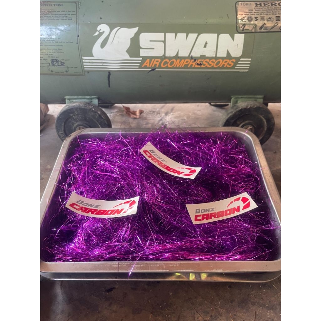 SERAT METALIK WARNA CARBON FORGED