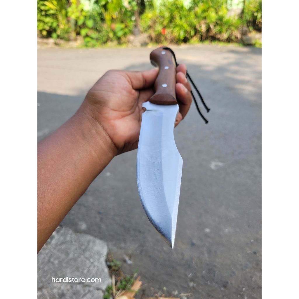 Pisau Bushcraft Bowie 15 cm Baja Carbon Stell Sup9 Handle Kayu Jati Fulltang buat Ngebolang Survival