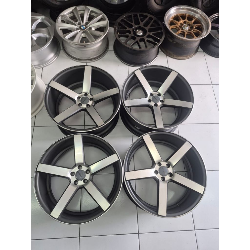 velg Vossen R20 cocok untuk CRV,Xtrail,zenix,Inova,reborn,HRV, harier dan lain lain