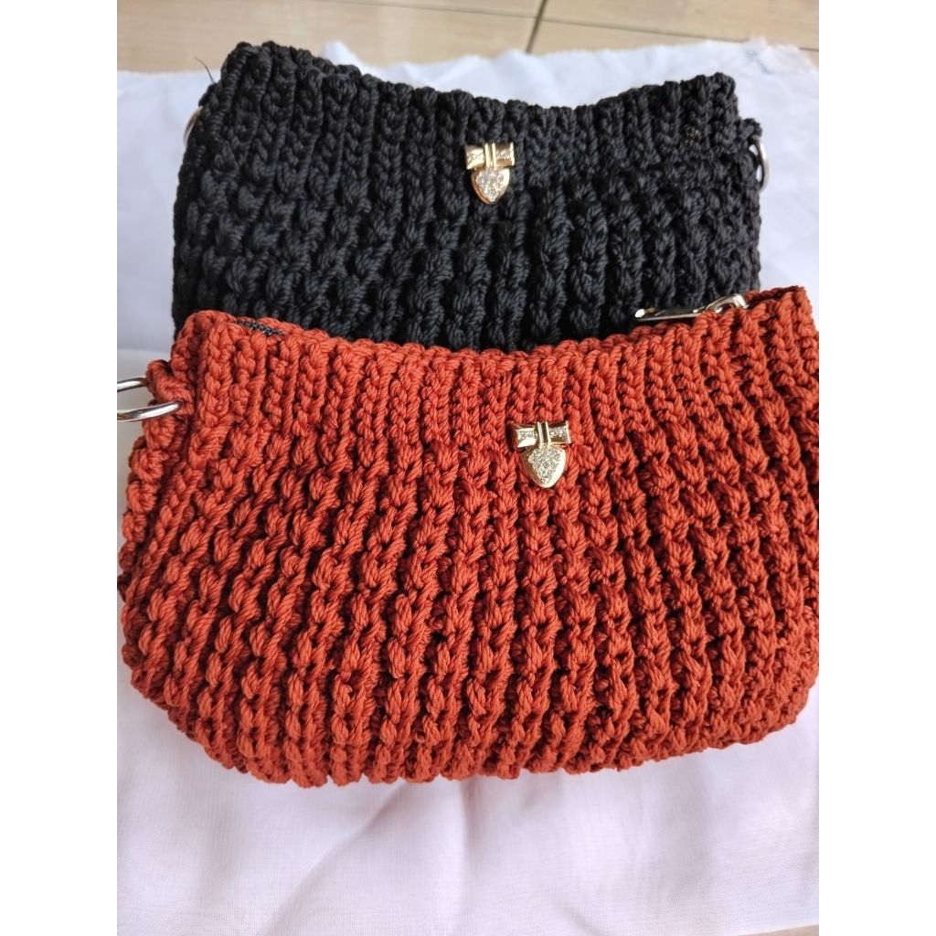 TAS RAJUT/TAS RAJUT MOTIF/TAS RAJUT KEKINIAN/SELEMPANG WANITA/ TAS WANITA