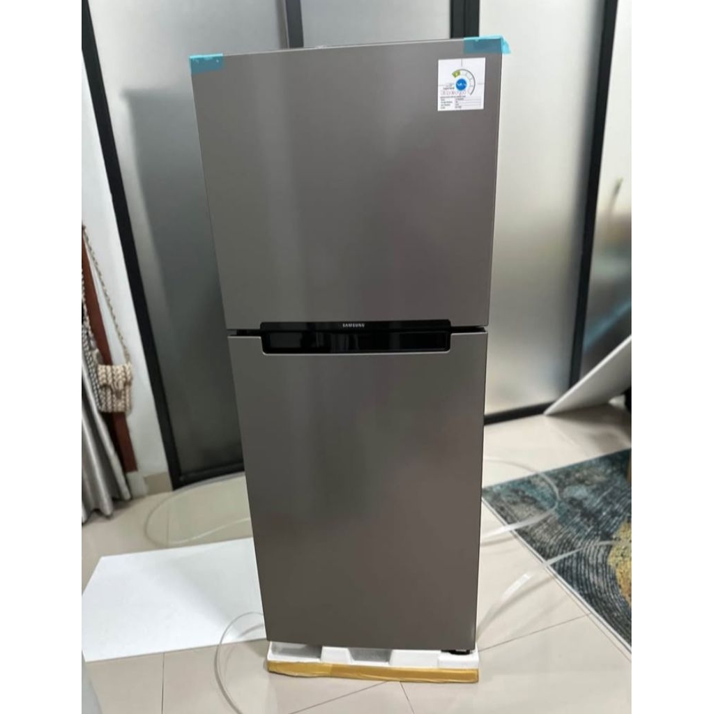 Samsung RT19M300BGS Kulkas 2 Pintu - Grey Silver