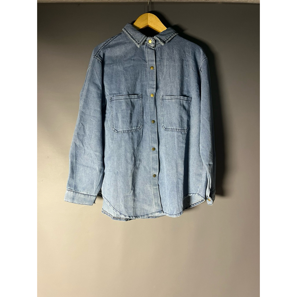 kemeja denim oversize