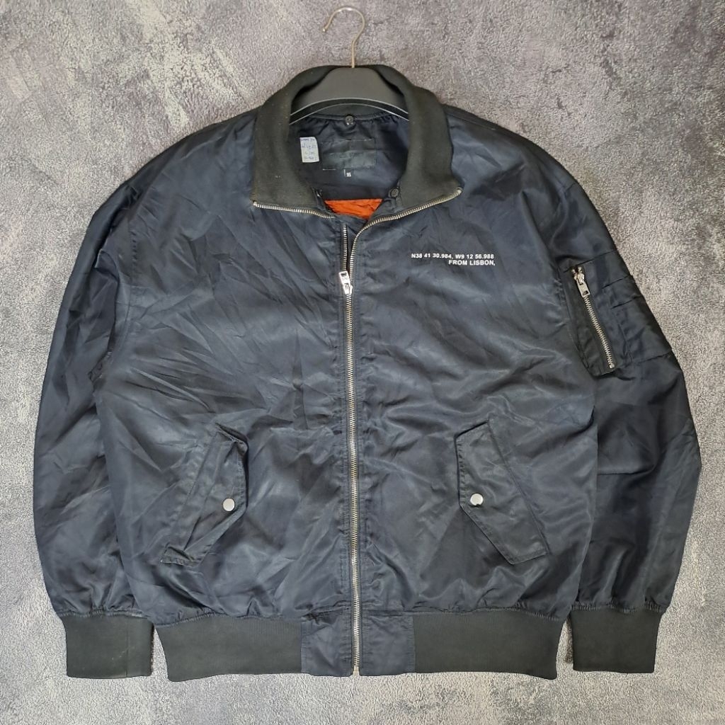 JAKET BOMBER BY FRANK STONE SIZE L