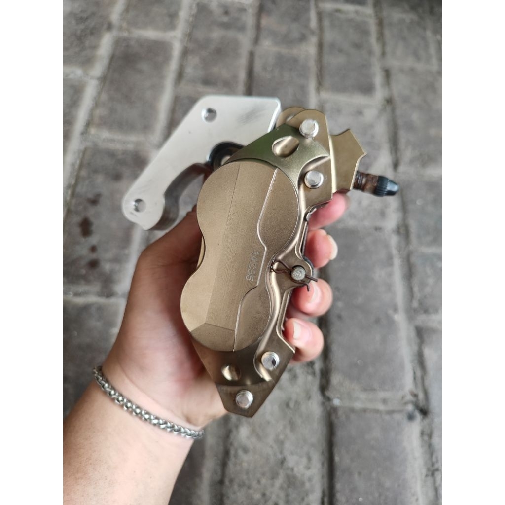 kaliper brembo 4p thailand grade A tanpa breket