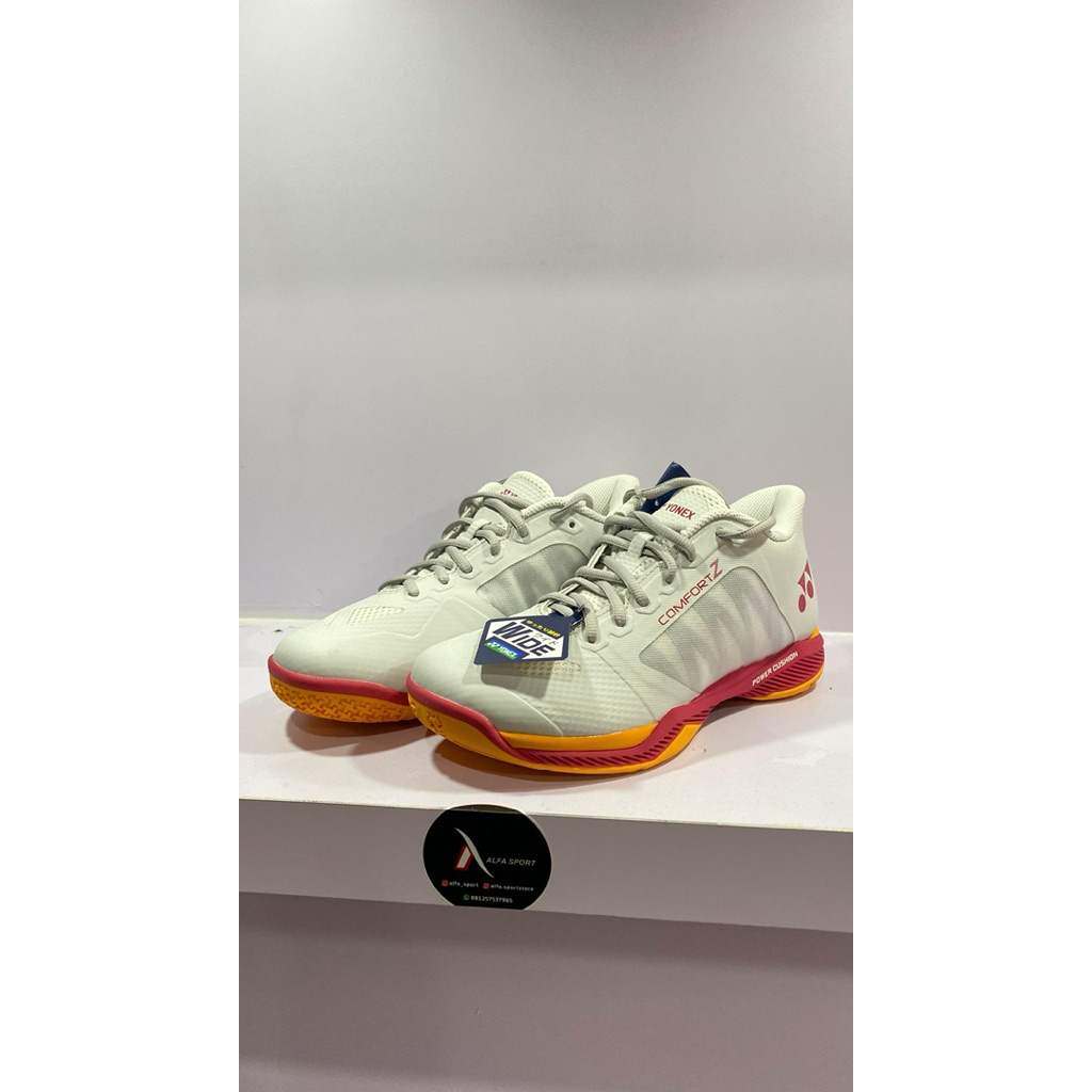 YONEX COMFORT Z NEW