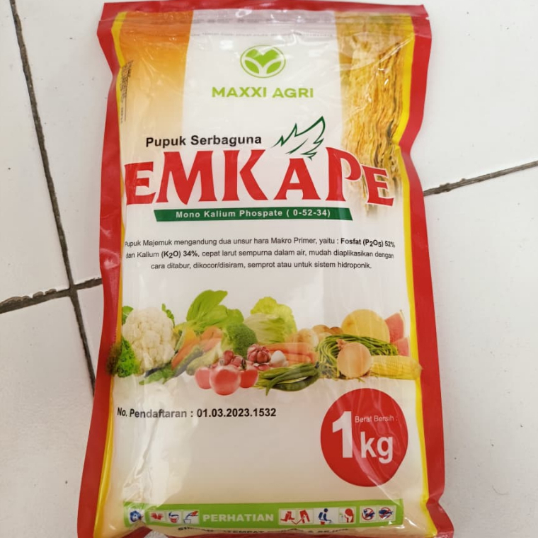 Pupuk EMKAPE maxxi agri - 1 kg