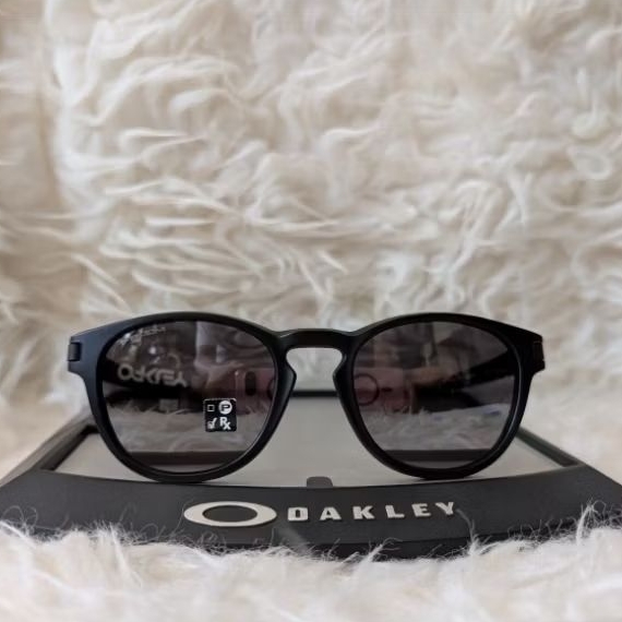 Kacamata Original Oakley Latch Matte Black w/ Prizm Black 009349 11