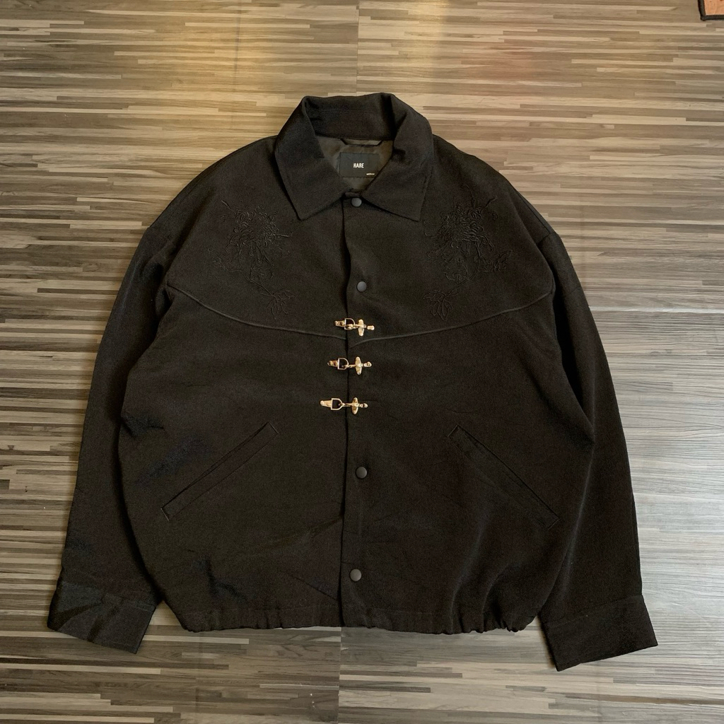 jaket oversize boxy hare bordir embroidery second original kancing tengah clasp