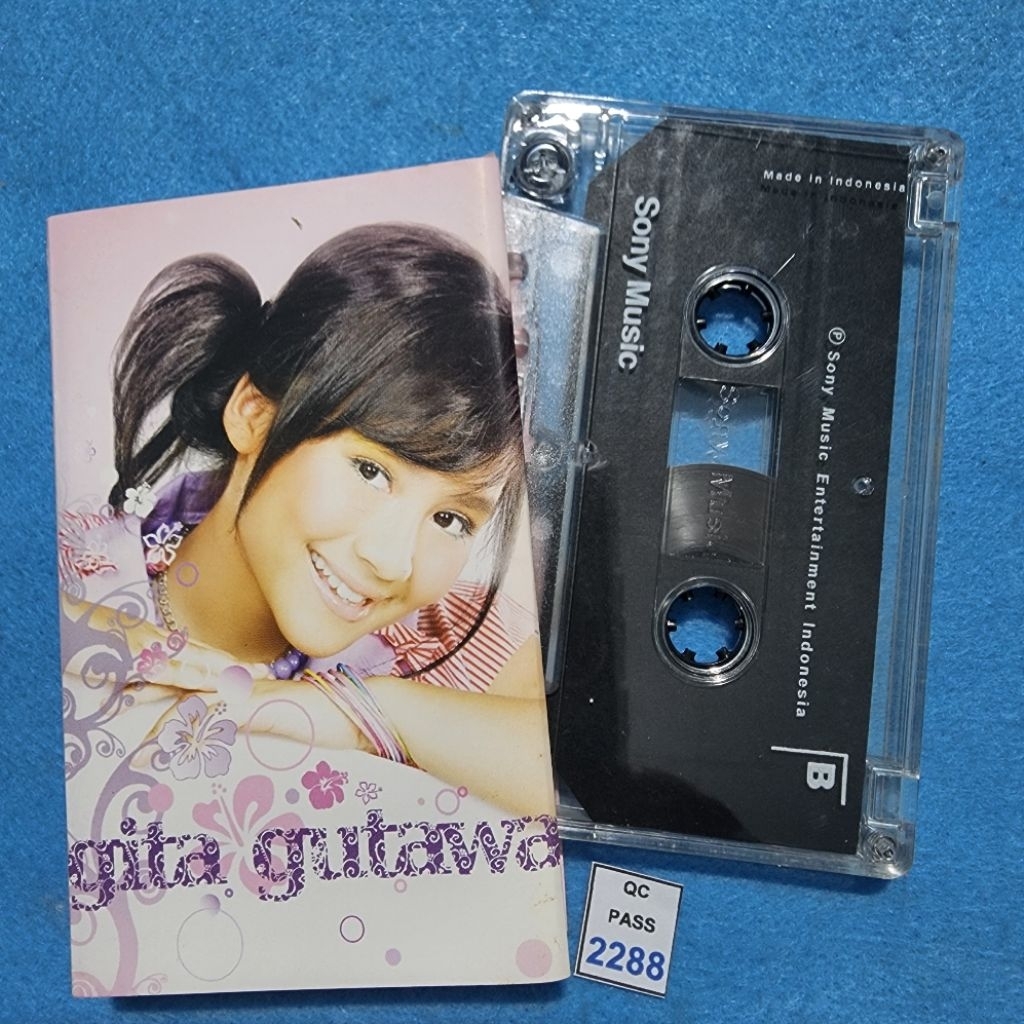Kaset pita Gita Gutawa / Kembang Perawan