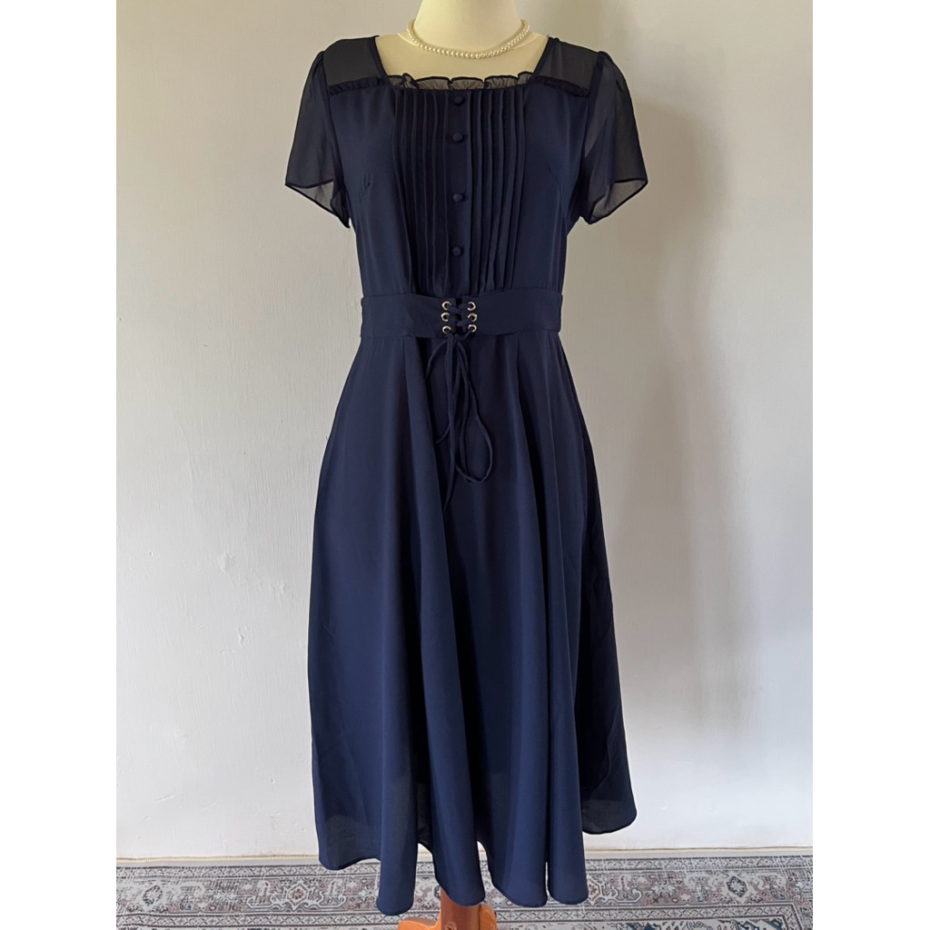 dress / midi dress / mini dress