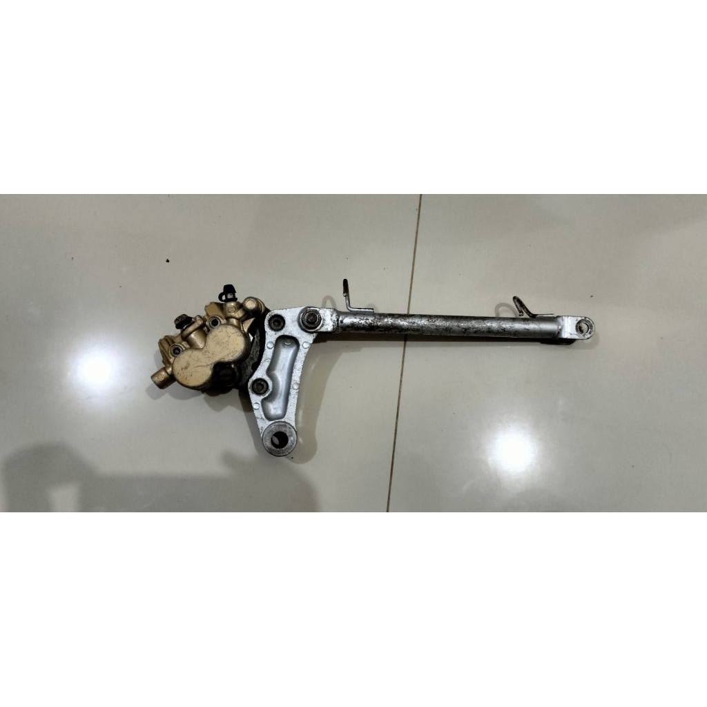 kaliper cakram belakang ninja r ninja ss original