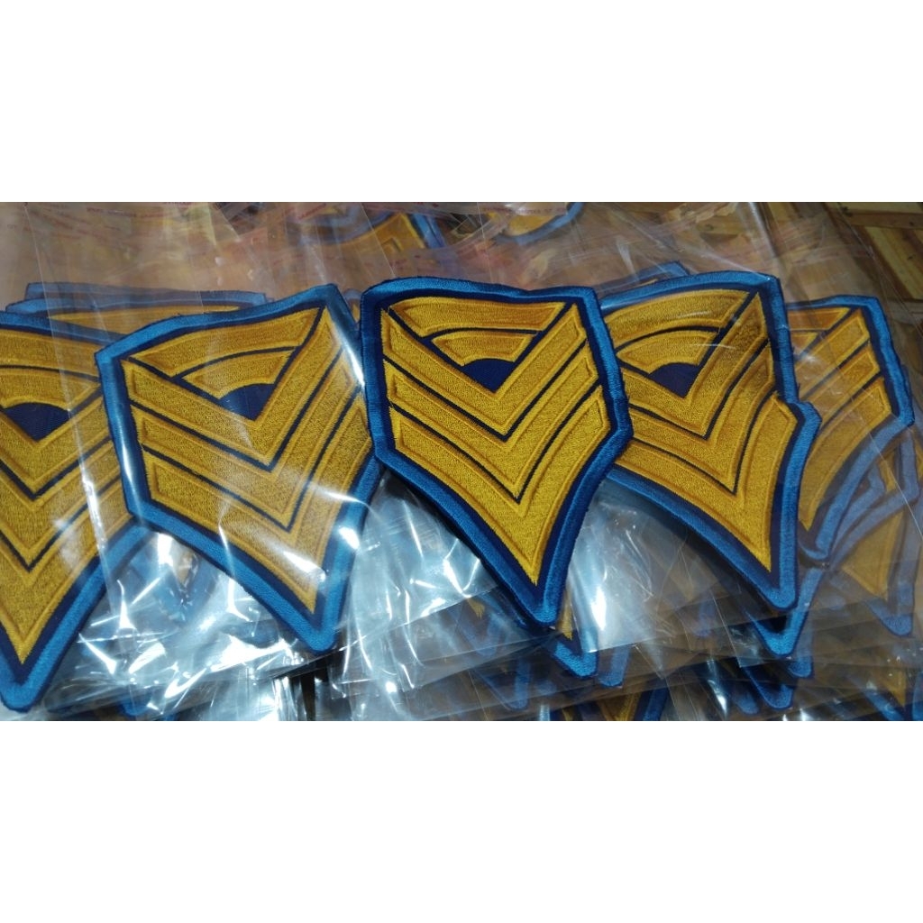 sevron peniti pelayaran hangtuah lis biru begron biru tingkat 3 semster 2