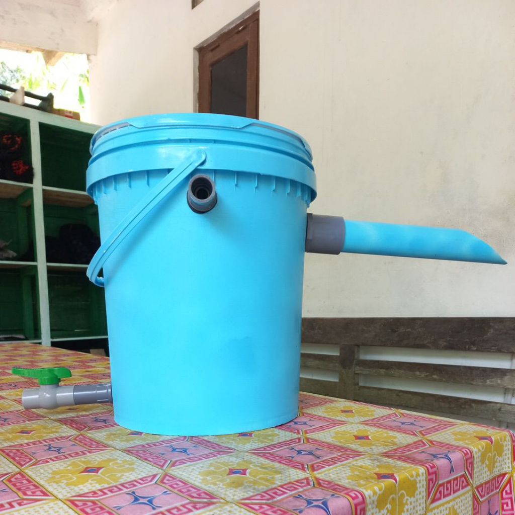 Ember Filter Kolam Ikan Koi/Nila/Patin/Lele 20 lt Premium