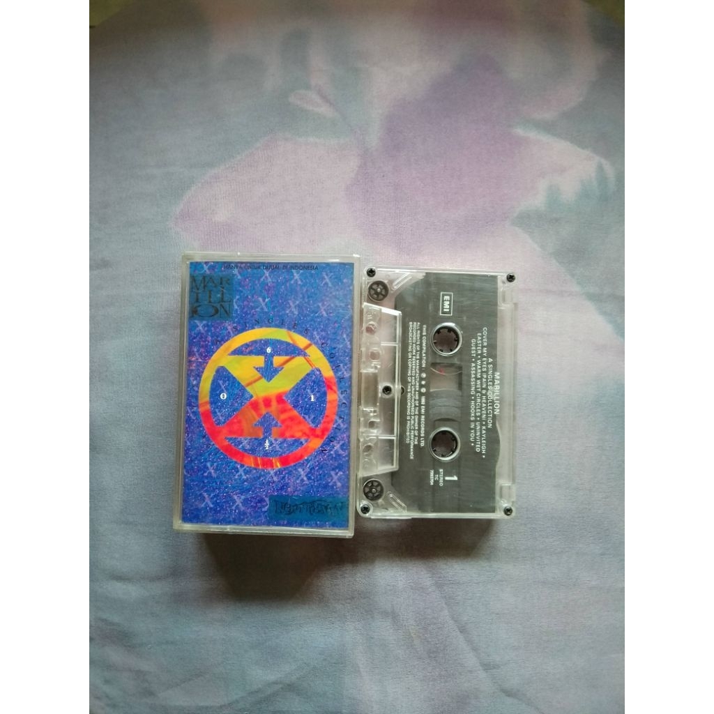 Kaset Pita Marillion A Singles Collection